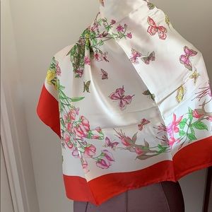 Vintage VENEZIANI Butterfly/Floral Scarf.